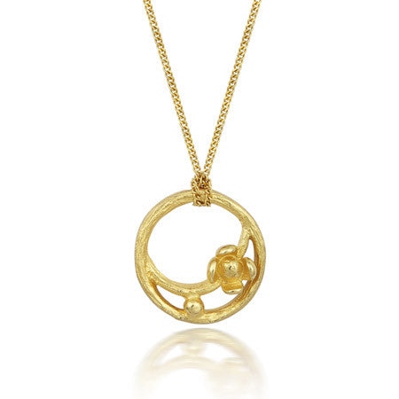 18ct Flower Circle Necklace at Lily Luna