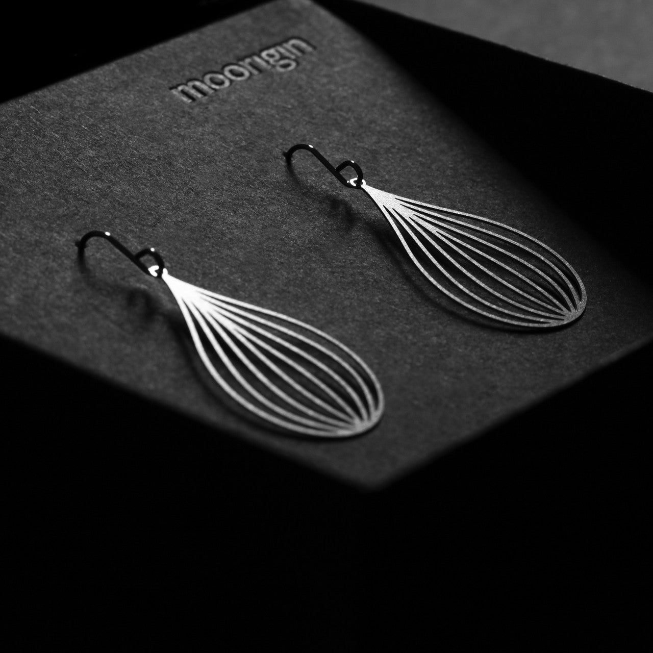 Moorigin  jewellery seed silver dangle earrings stainless steel