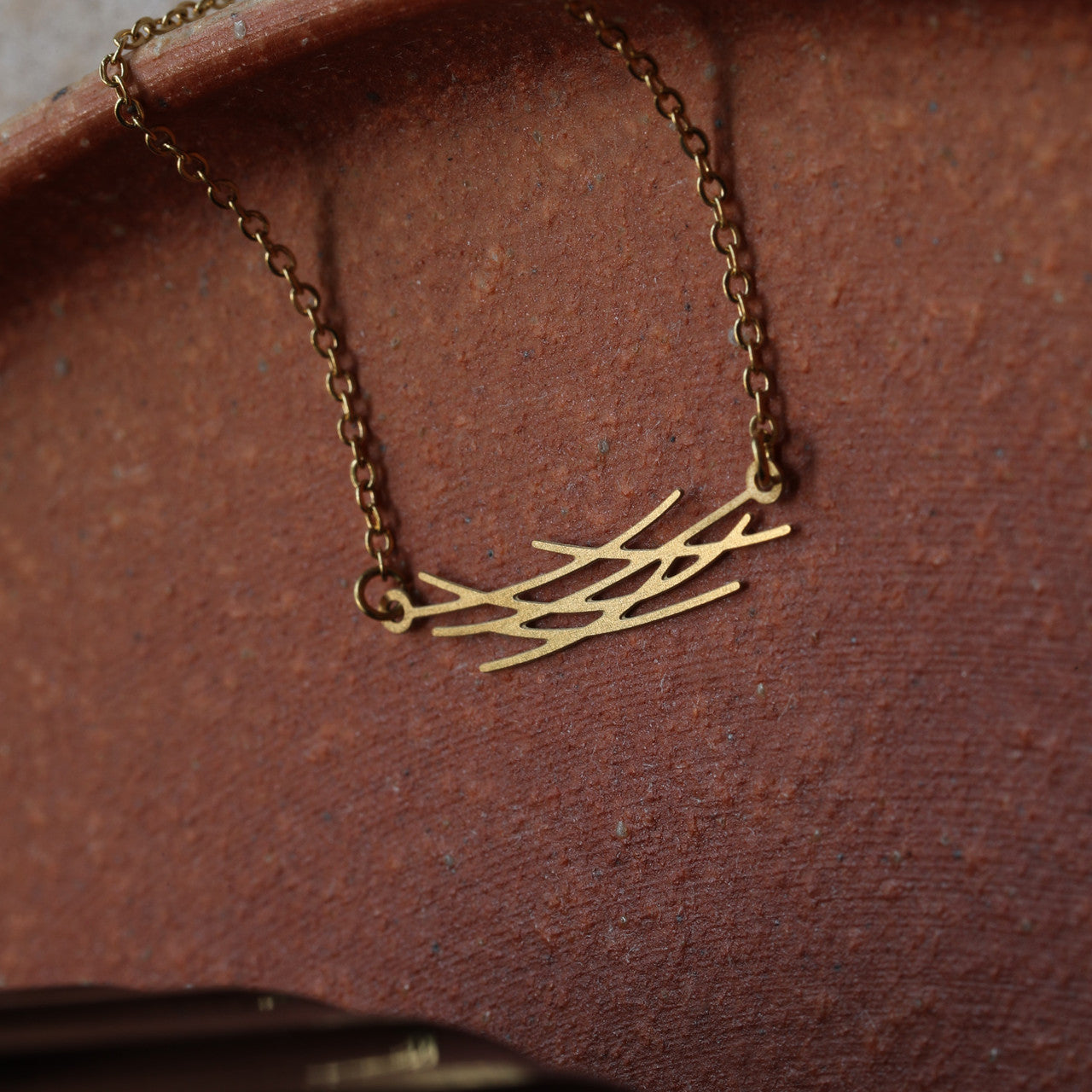 Moorigin_laser_cut_lightweight_jewellery_pendant_necklace_stainless_steel_delicate_rain_gold_plated