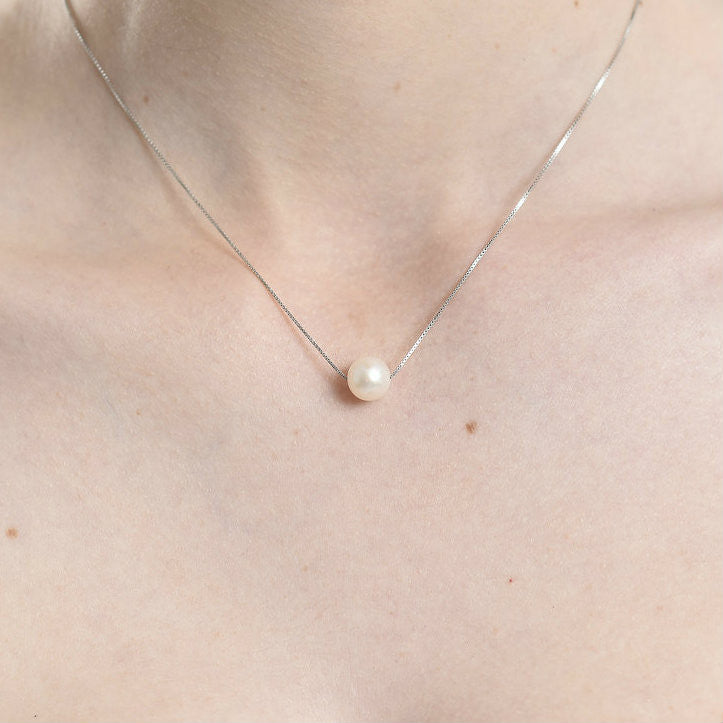 Sage Single Freshwater Pearl Necklace