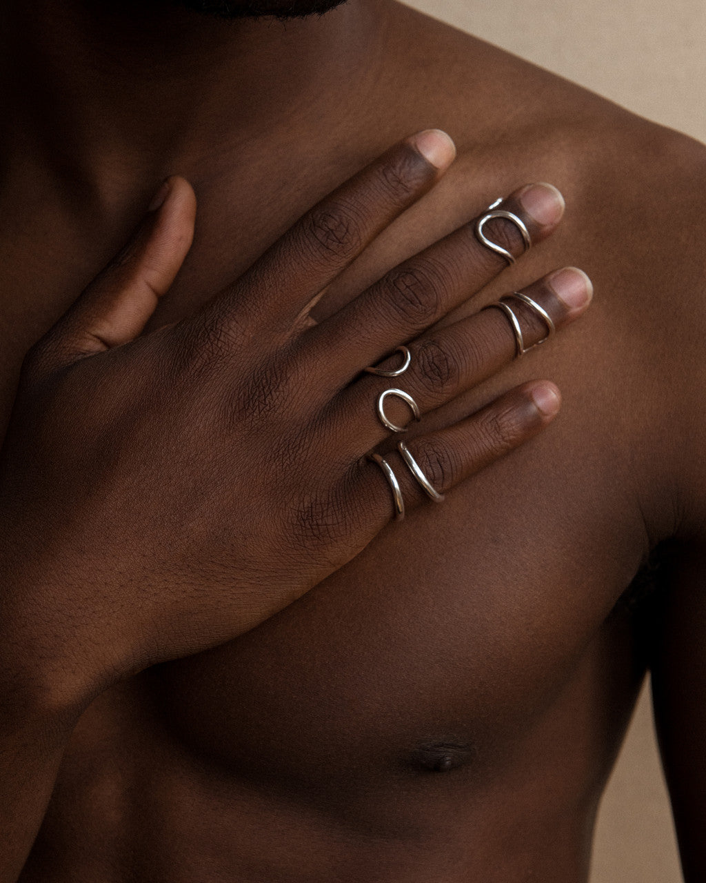 Akvile_Su_handmade_recycled_sterling_silver_fluid_ring_designer_statement_gender_neutral_organic_handmade_y2k_Edinburgh_Scotland