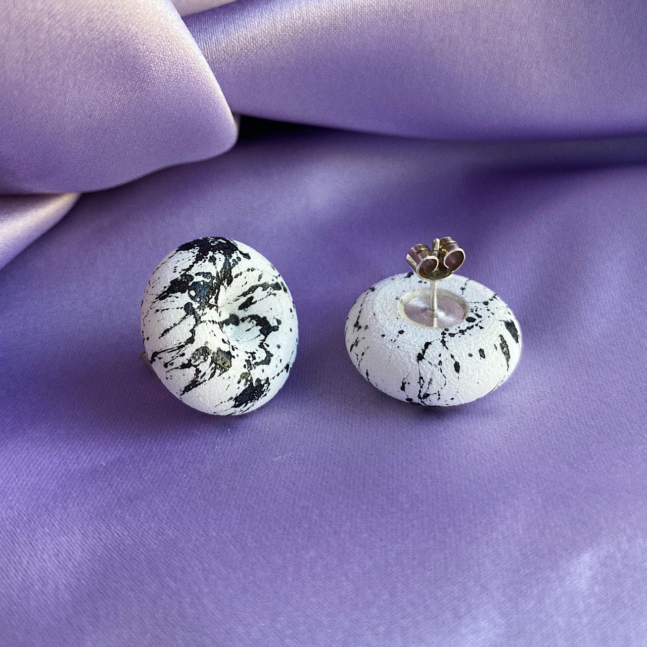 Eve_Balashova_handmade_jewellery_earrings_doughnut_studs_white_marble_sterling_silver_chunky_jewellery