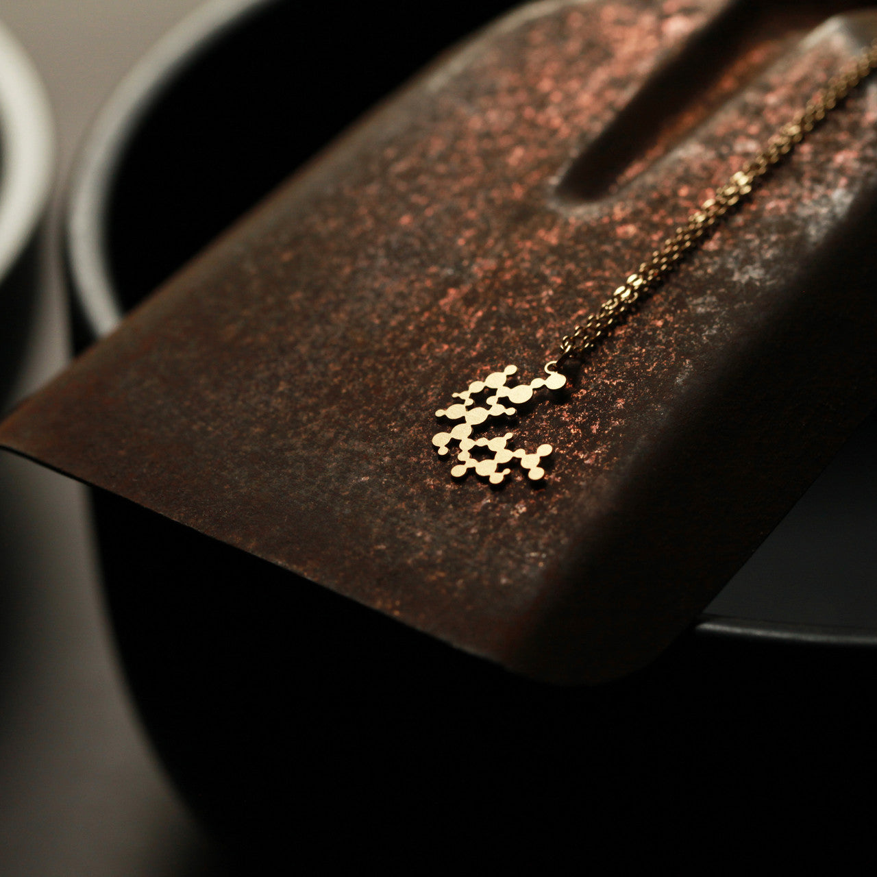 Moorigin gold plated necklace with bubble motif