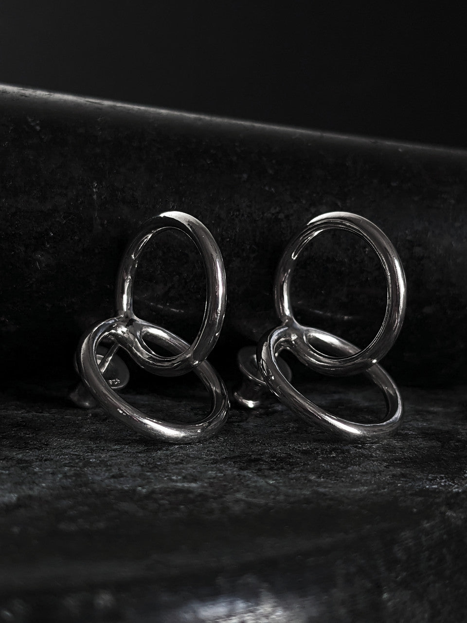 Akvile_Su_recycled_sterling_silver_double_circle_twin_circle_studs_earrings_sculptural_design_handmade_jewellery