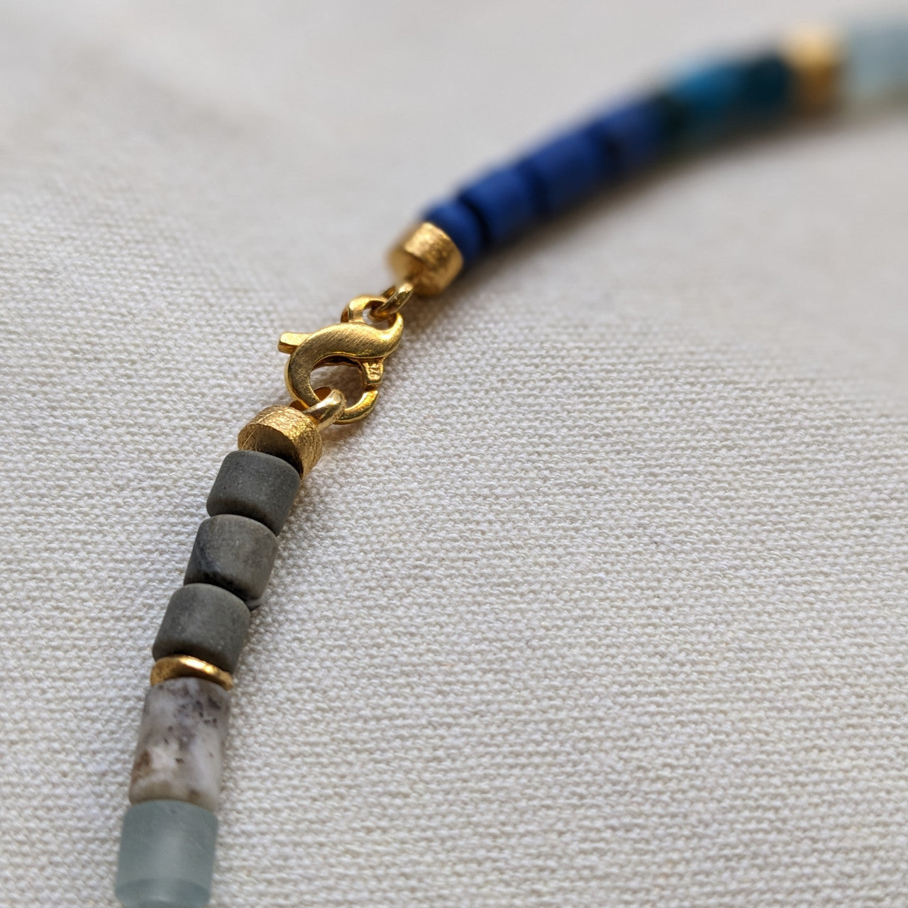 Scherer_Creations_handmade_jewellery_Switzerland_aquamarine_jasper_dendrite_agate_lapislazuli_apatite_gold_plated_silver