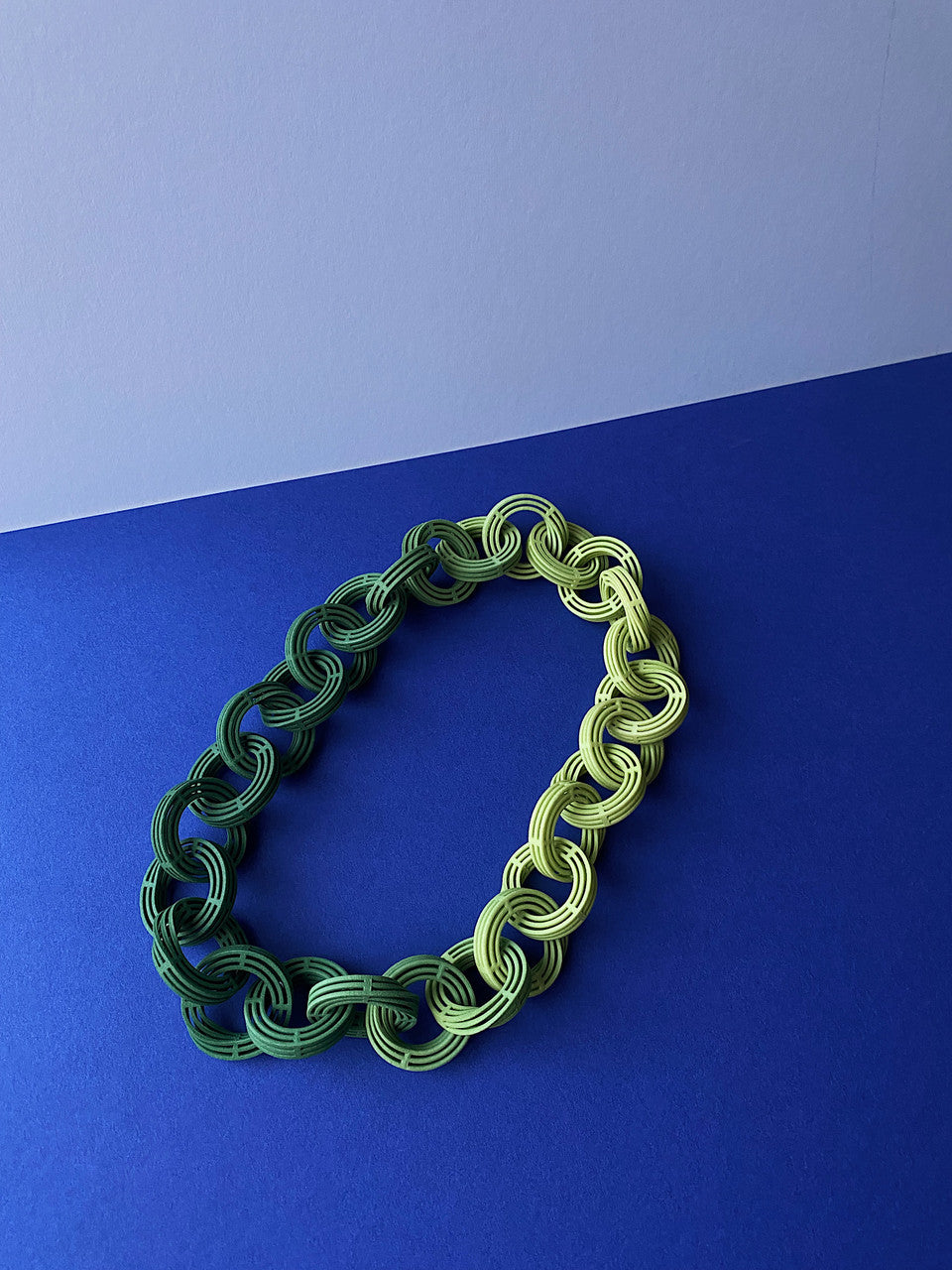 Eve_Balashova_3D_printed_jewellery_chain_necklace_green_statement_chunky